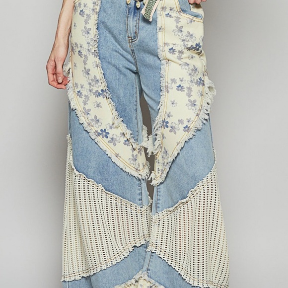 POL Blue and Cream Floral Wide-Leg Jeans - Picture 1 of 4